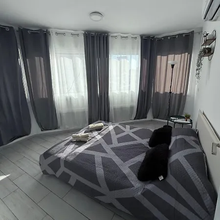 Kypa 50 Steps To The * لارنكا